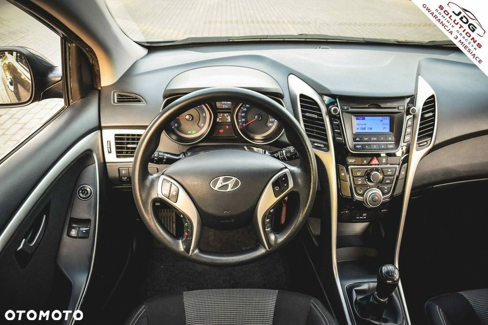 Hyundai i30 1.6 D Style - 24