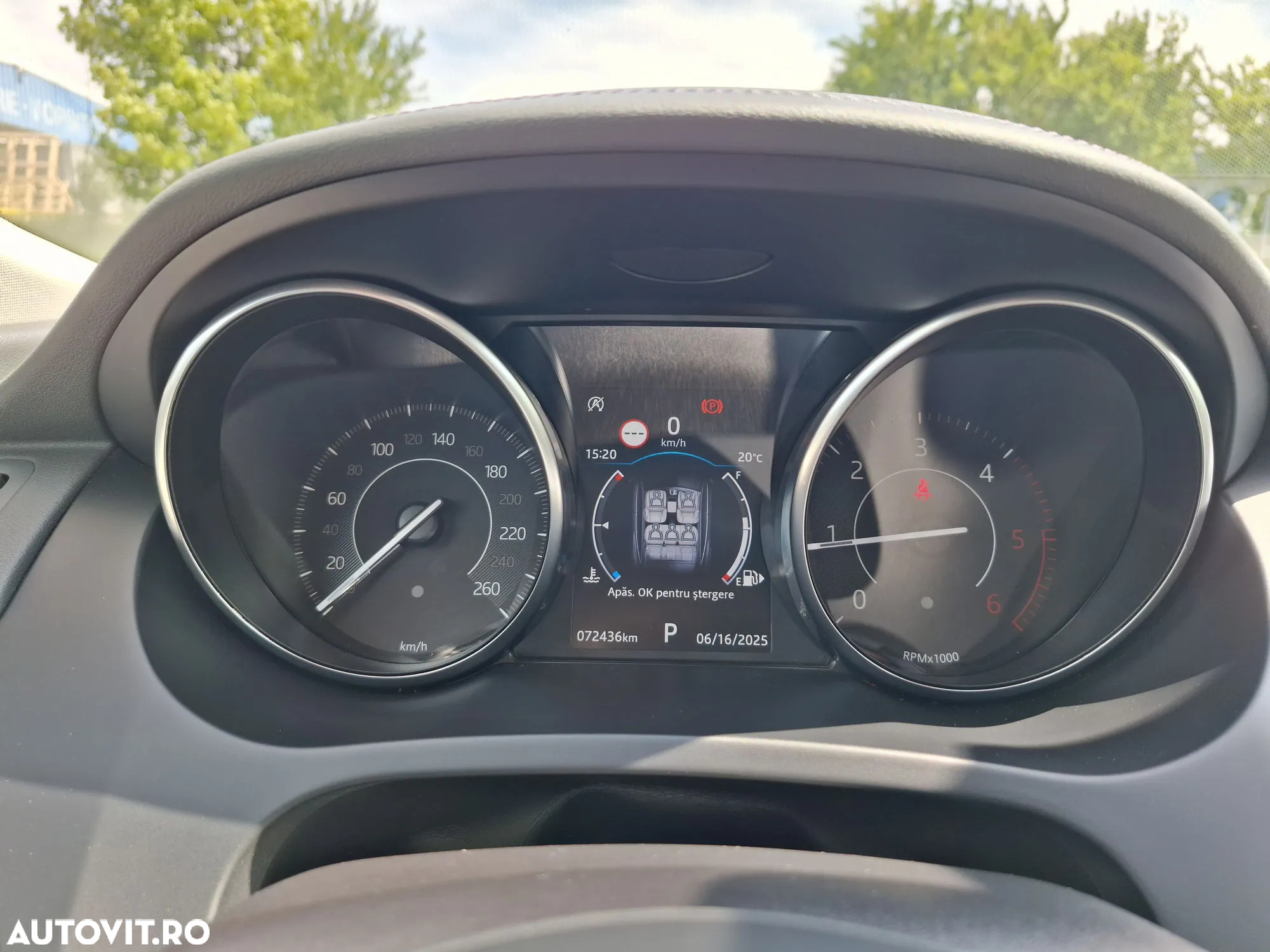 Jaguar E-Pace - 14