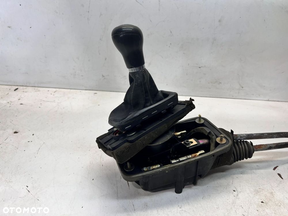 WYBIERAK BIEGÓW LEWAREK AUDI A4 B6 B7 8E0711290 8E0711613D 8E0711271G 5-B - 2