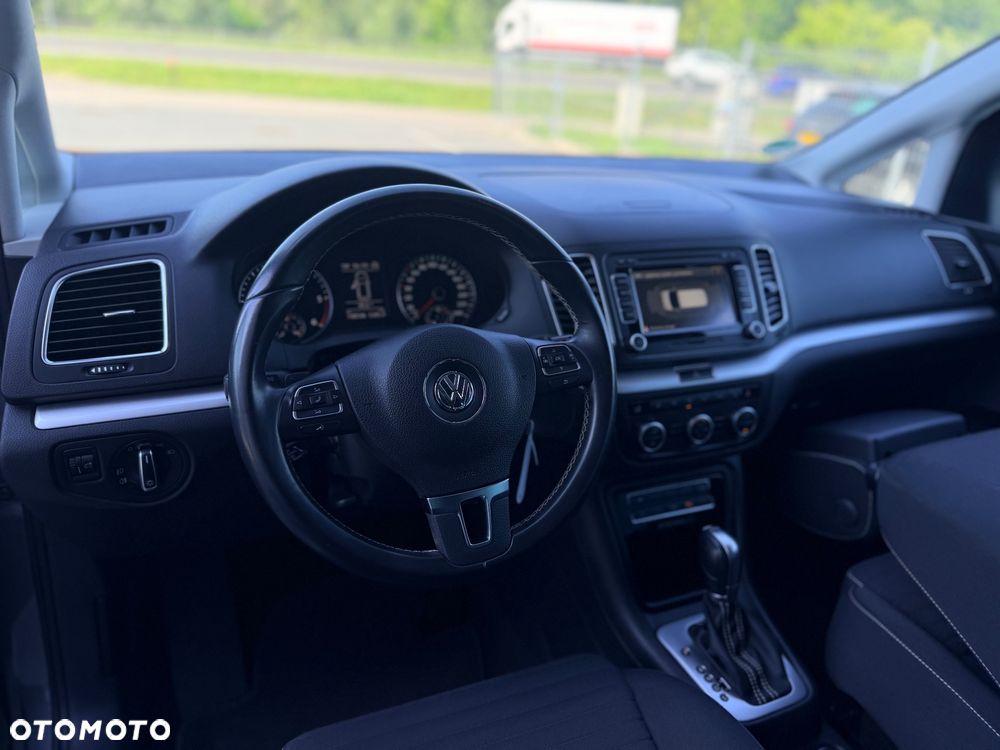 Volkswagen Sharan - 27