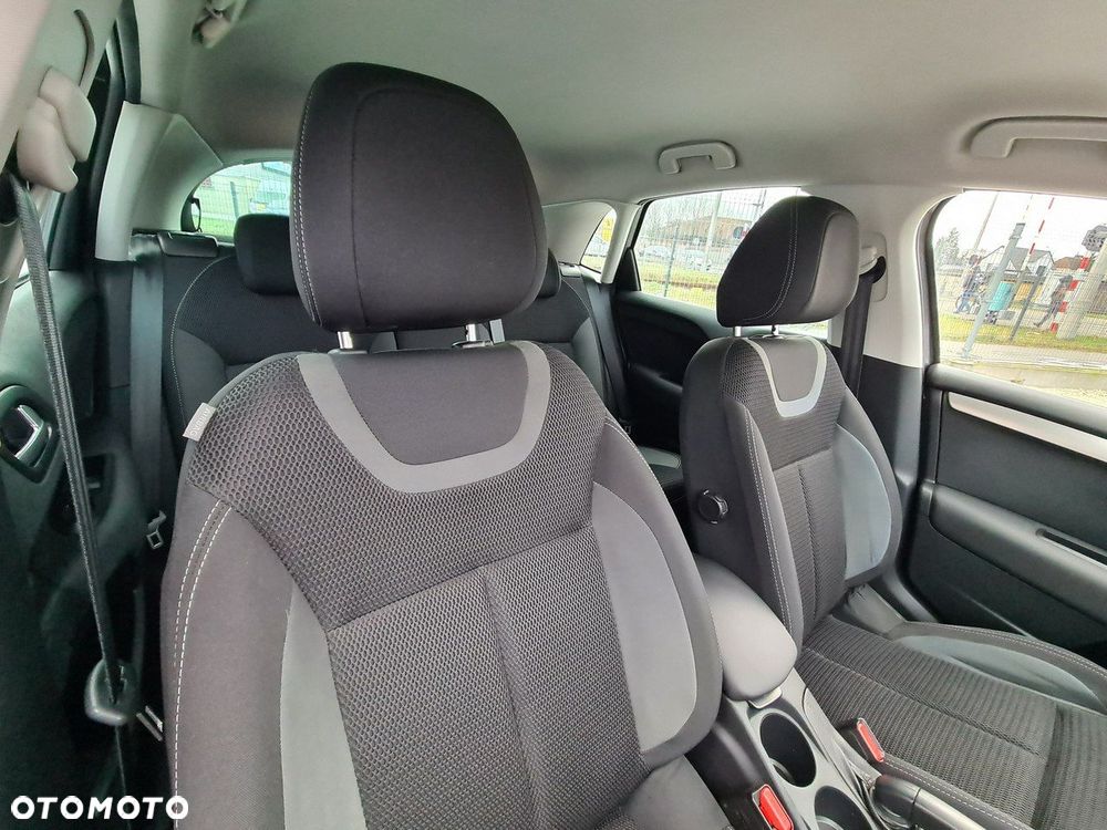 Citroën C4 PureTech 130 Stop&Start EAT8 SHINE - 23