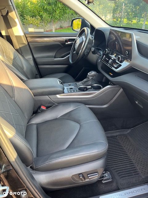 Toyota Highlander 2.5 Hybrid Executive - 9