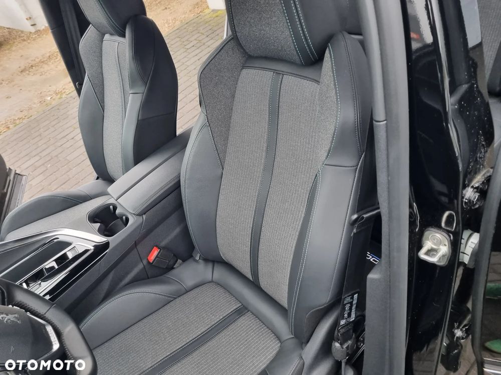 Peugeot 3008 1.2 PureTech Allure S&S EAT6 - 25