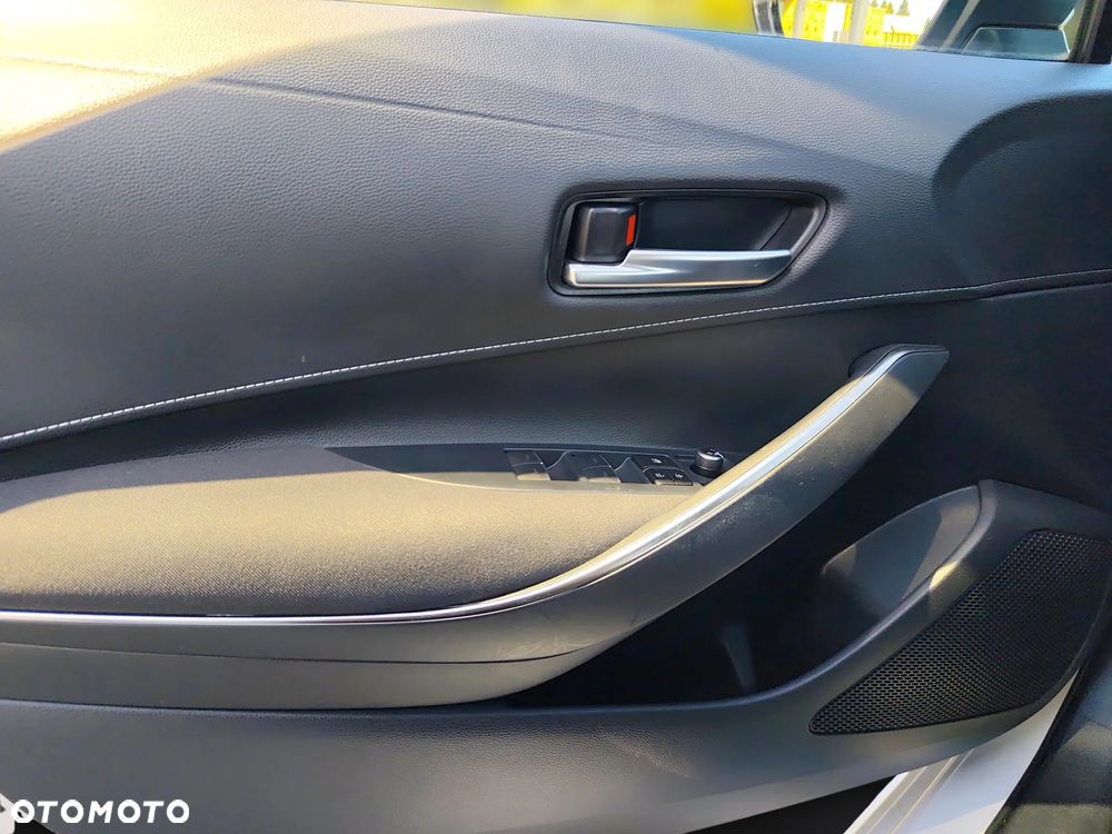 Suzuki Swace 1.8 Hybrid Premium Plus CVT - 10