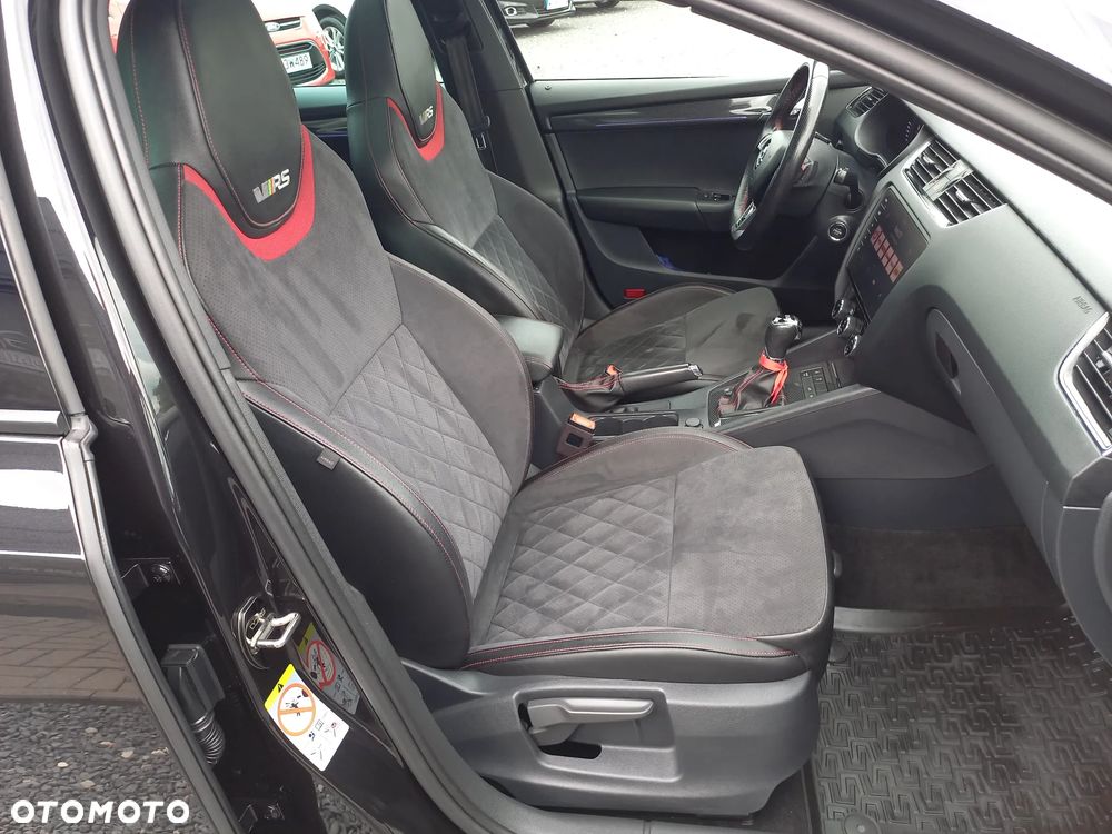 Skoda Octavia 2.0 TDI SCR RS DSG - 20