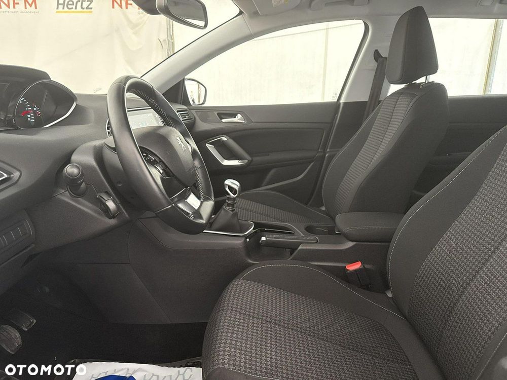 Peugeot 308 - 13