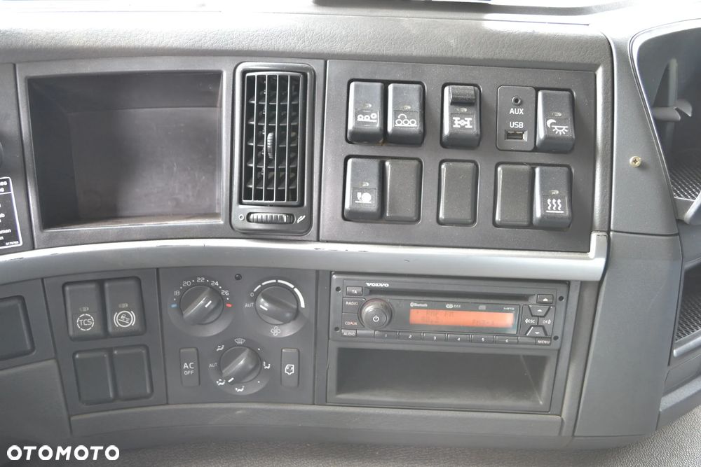 Volvo FM 450 8x4 TYLKO 523 114 km ASENIZACYJNY SZAMBIARKA NOWA BECZKA 25m³ 4 OŚ PODNOSZONA I SKRĘTNA POMPA JUROP RV-520 SPECJALNY - 13