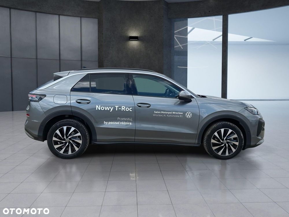Volkswagen T-Roc - 10