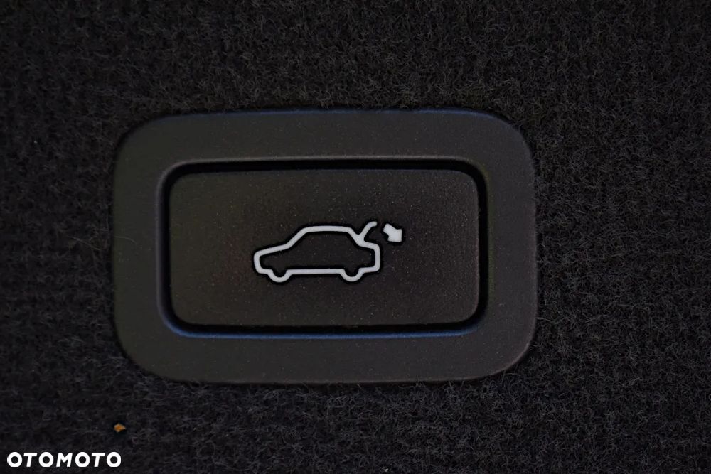Jaguar XF 2.2 D Premium Luxury - 28