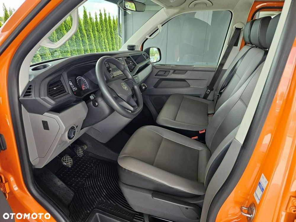 Volkswagen Transporter - 17