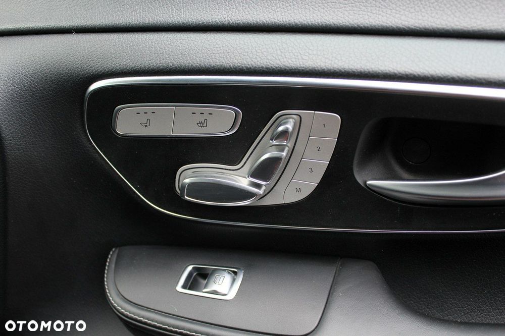 Mercedes-Benz Klasa V 300 d Avantgarde 9G-Tronic (d³ugi) - 26