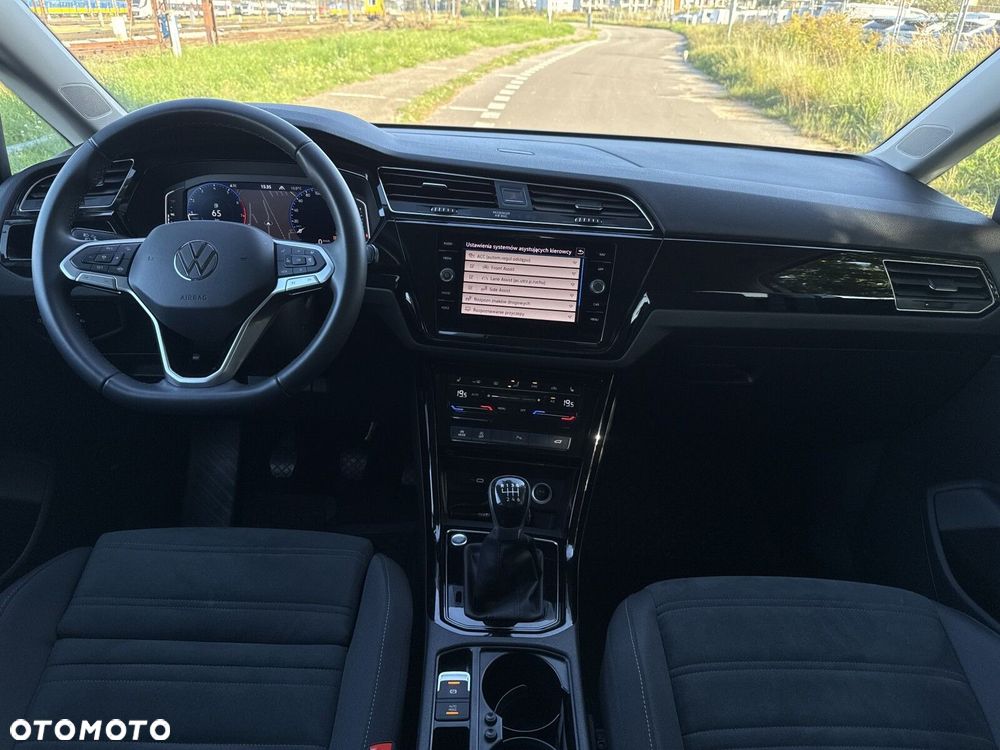 Volkswagen Touran 1.5 TSI EVO Highline - 10