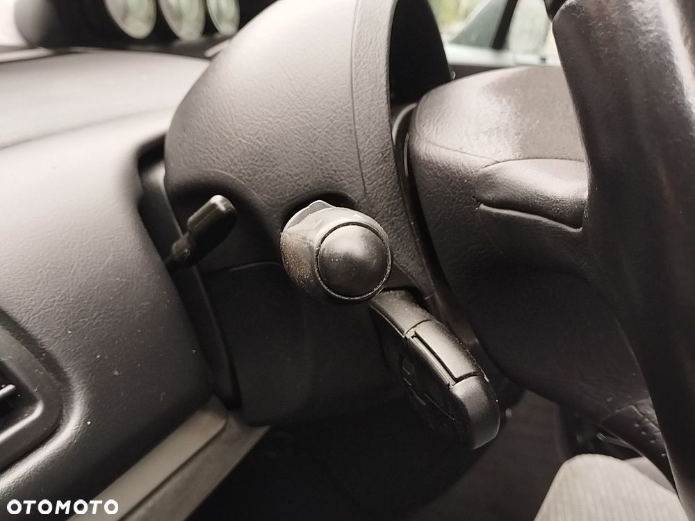Peugeot 807 HDi 135 Premium - 10