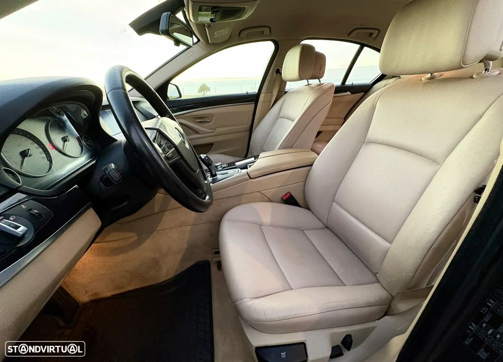 BMW 530 d Auto - 13