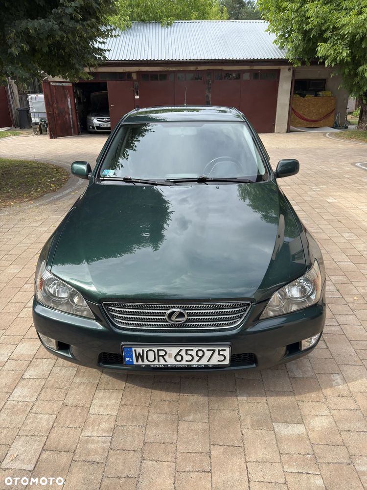 Lexus IS - 2