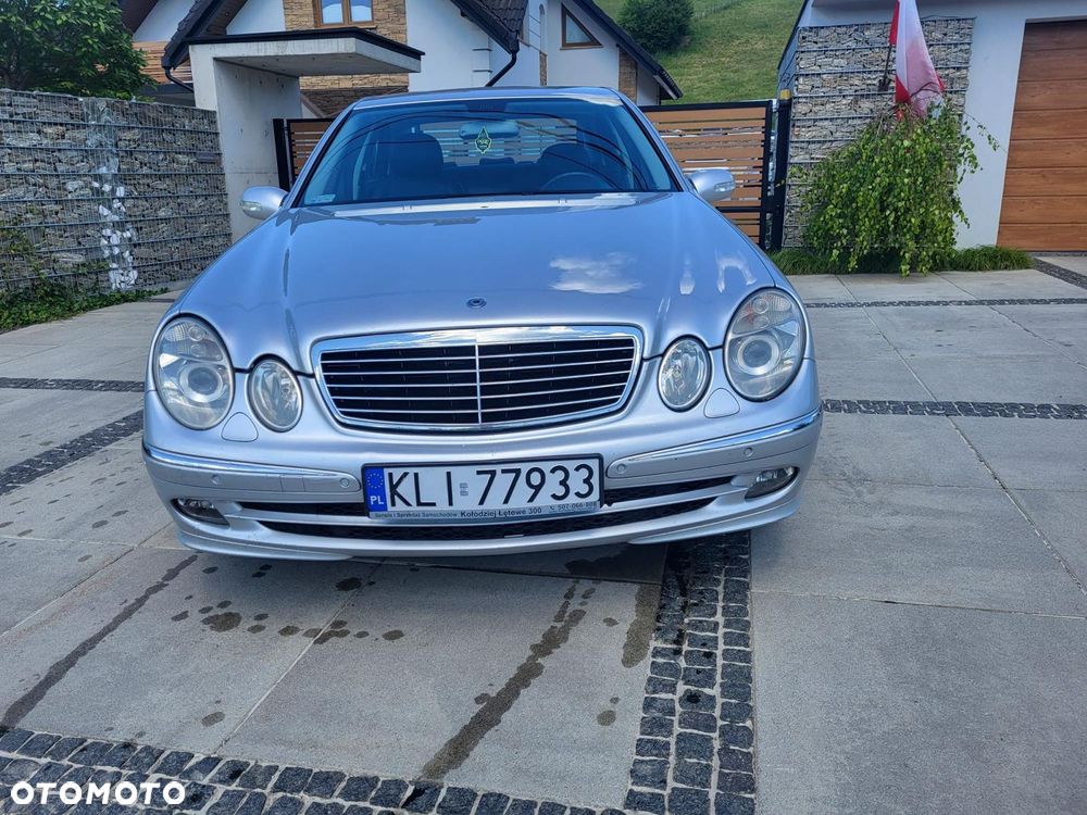 Mercedes-Benz Klasa E 320 CDI 4-Matic T Avantgarde - 2