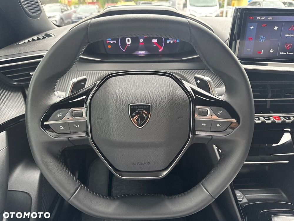 Peugeot 2008 - 14