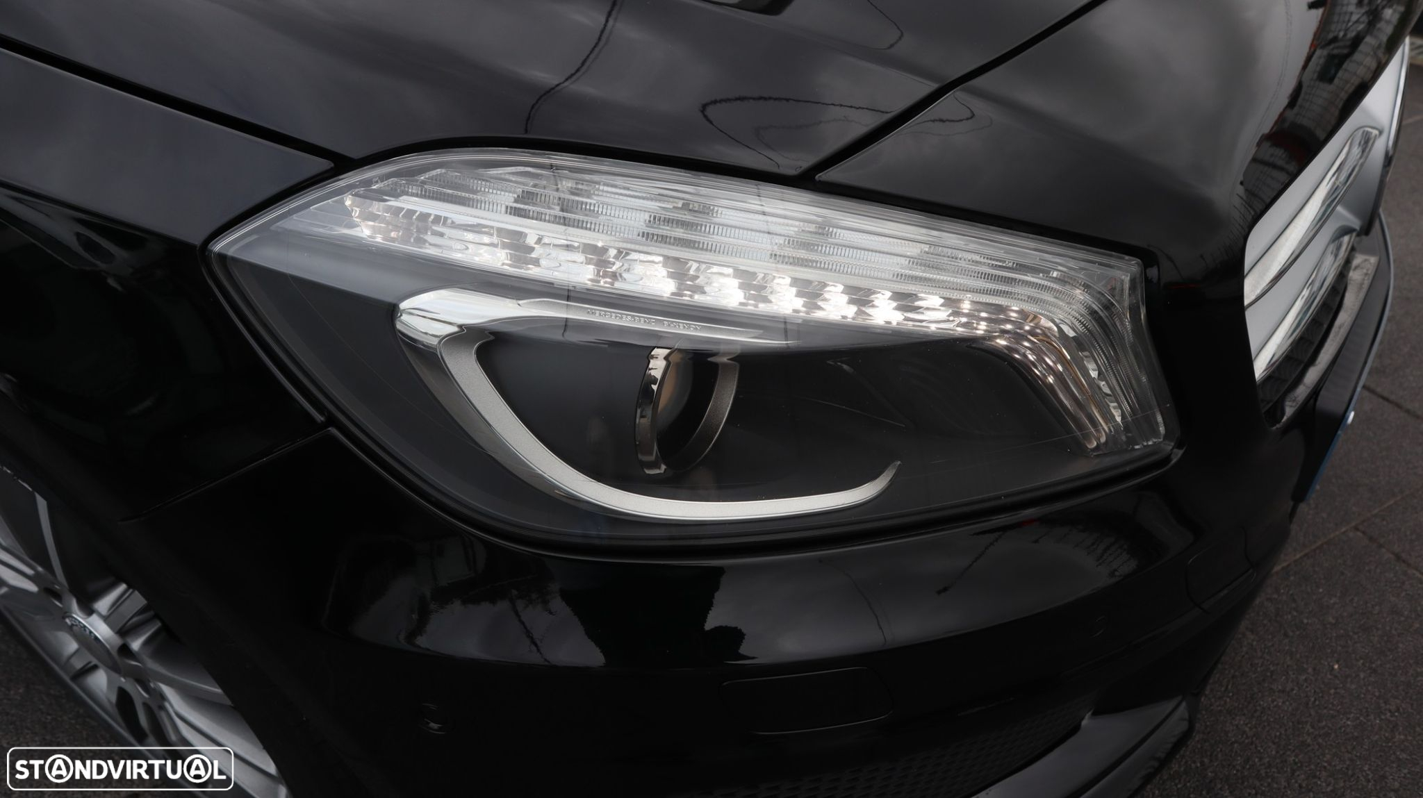 Mercedes-Benz A 180 CDi BE AMG Line - 23