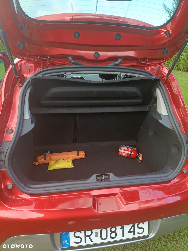 Renault Clio - 11