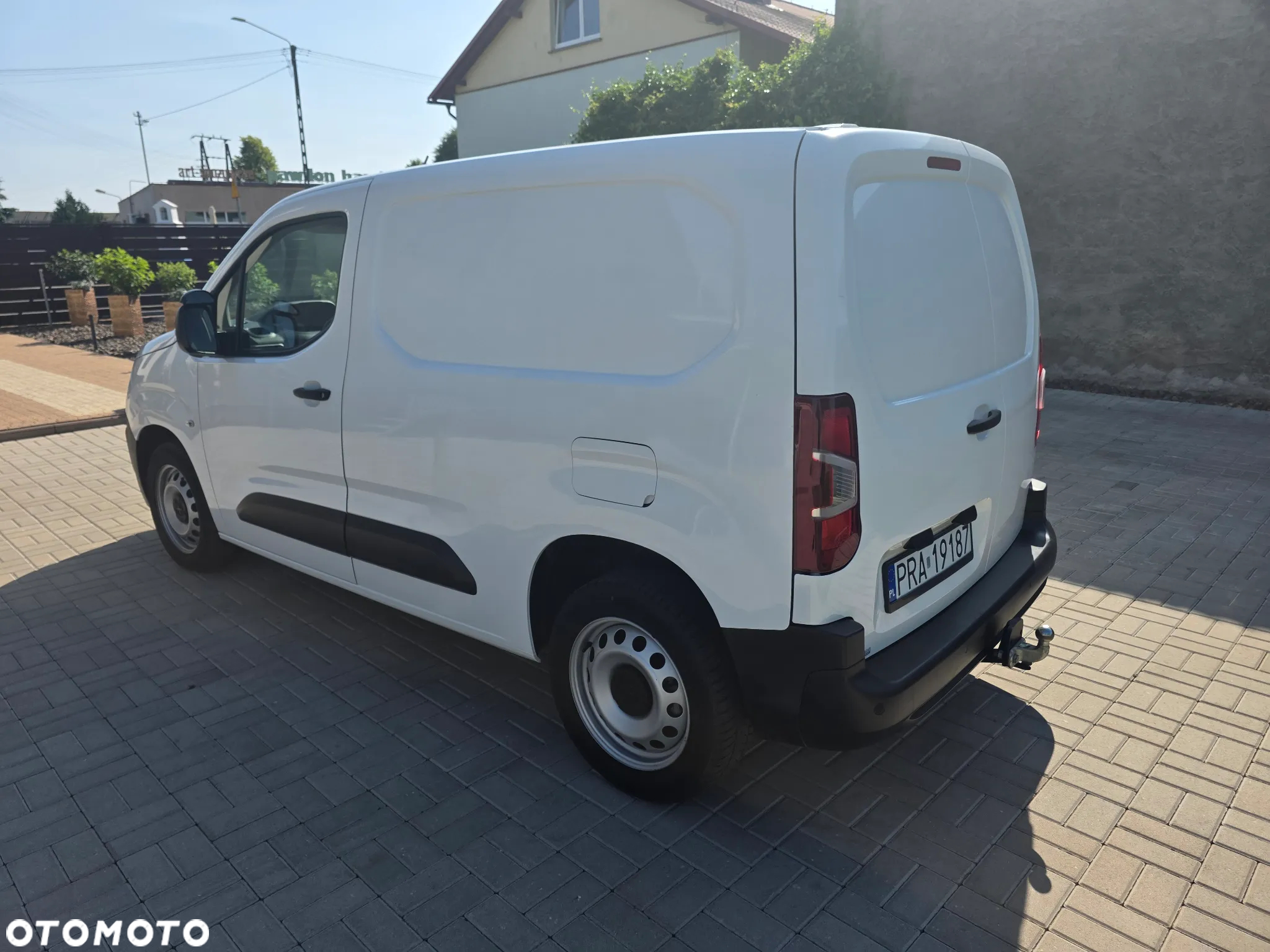 Peugeot Partner IV - 11
