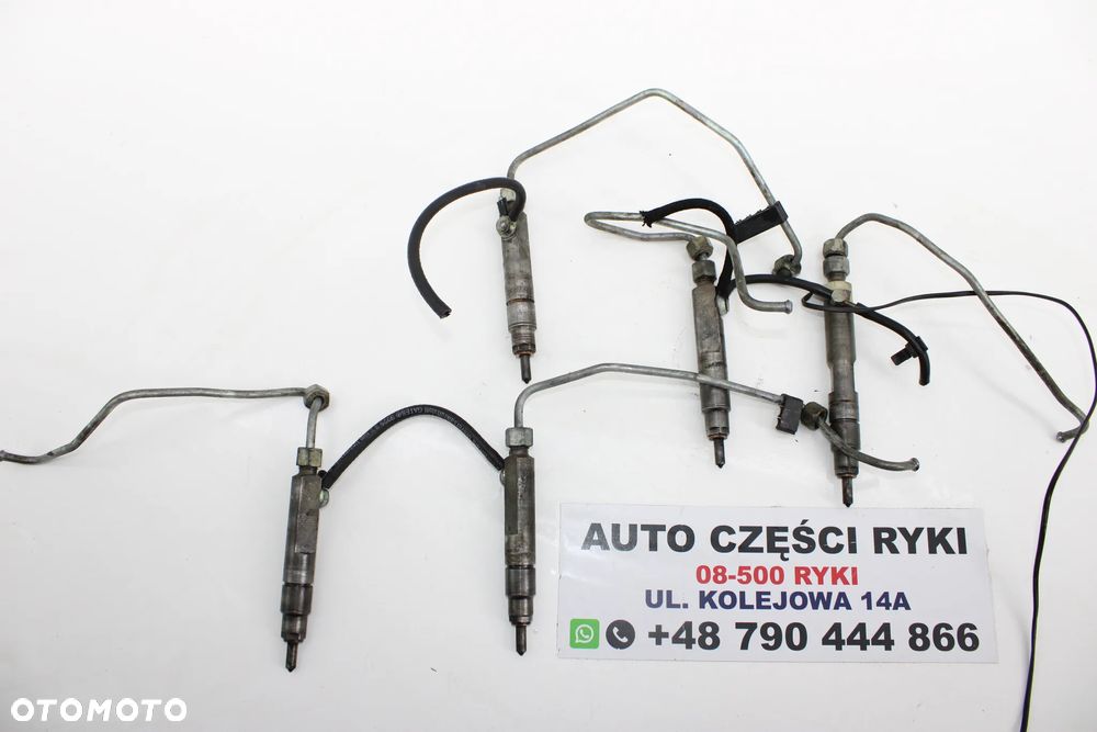Audi A6 C4 100 Silnik 2.5 Tdi AEL  Wtryskiwacz Wtrysk 046130201F - 1