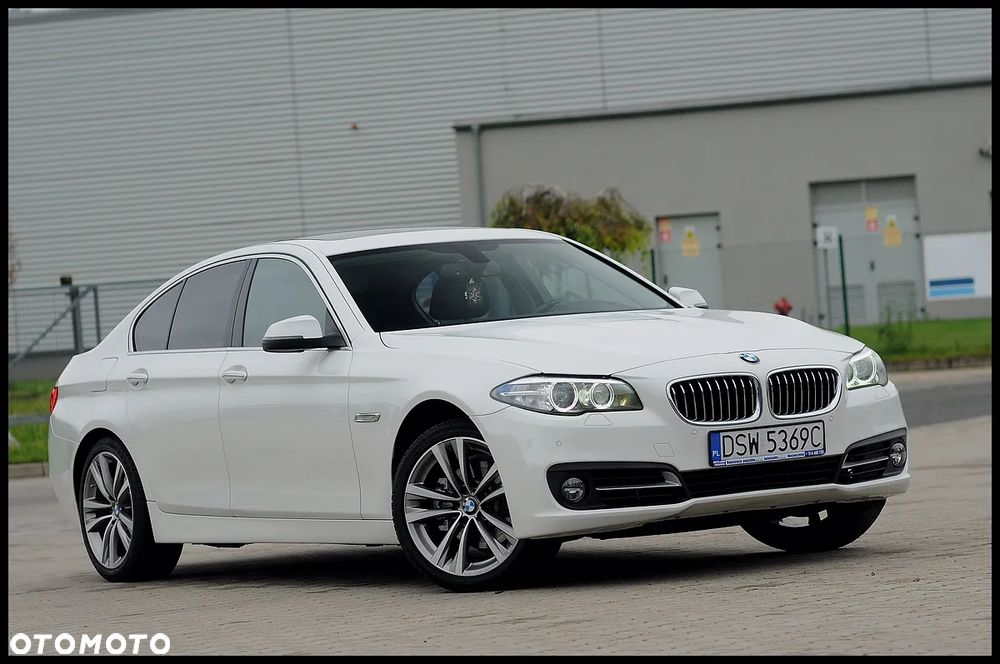 BMW Seria 5 528i - 15