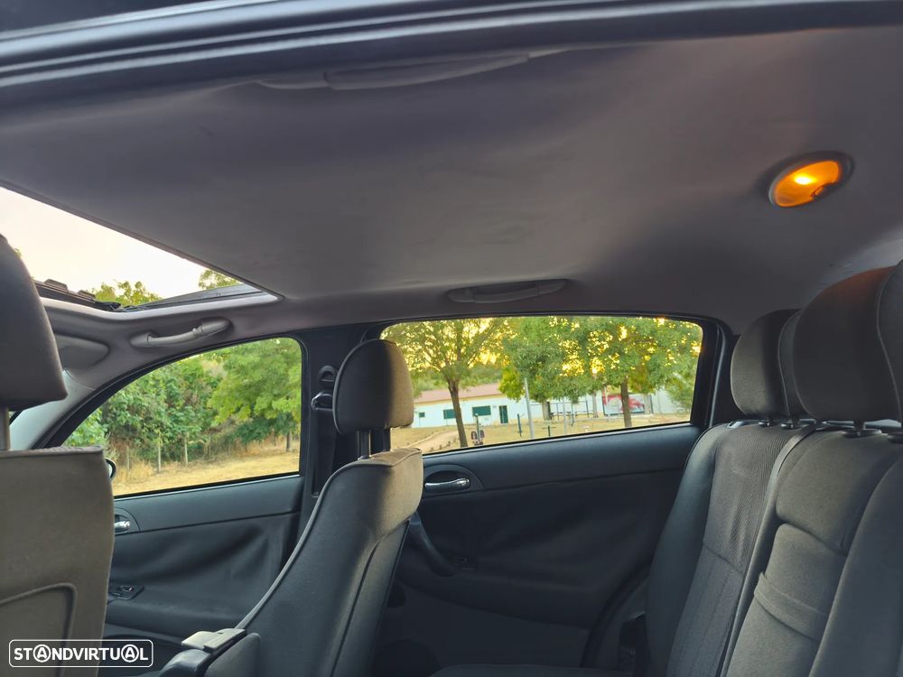 Alfa Romeo 147 1.6 TS - 4