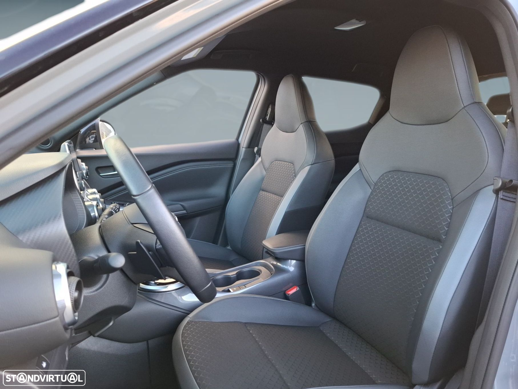 Nissan Juke 1.0 DIG-T N-Connecta NAV.+TwoTone NC DCT - 5