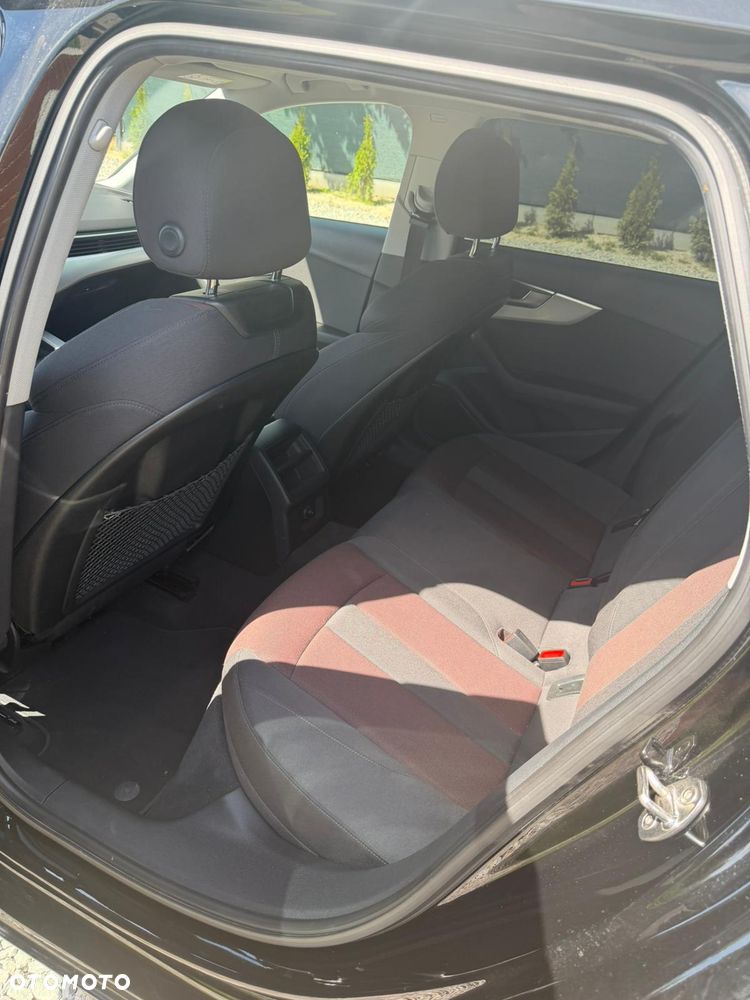 Audi A4 Avant 2.0 TDI S tronic - 12