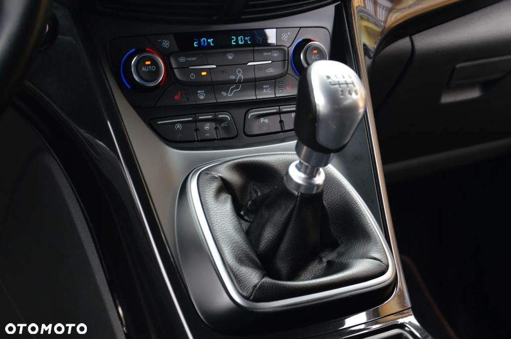 Ford Kuga 1.5 EcoBoost 2x4 SYNC - 28