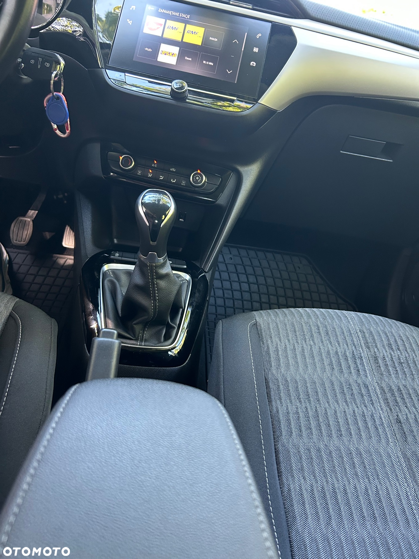 Opel Corsa 1.2 Elegance S&S - 15