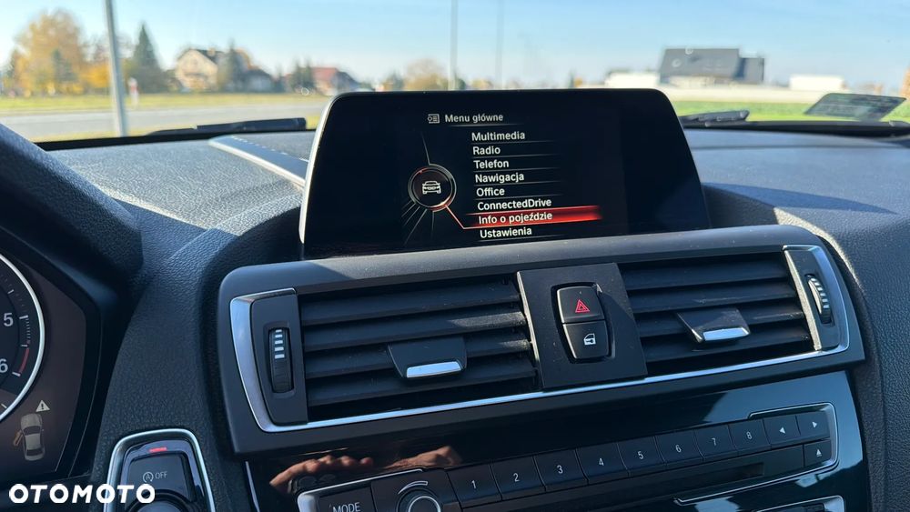 BMW Seria 2 218d M Sport - 14