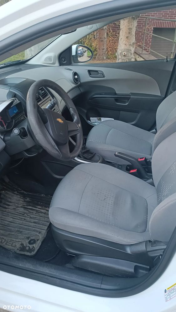 Chevrolet Aveo 1.2 LS - 6