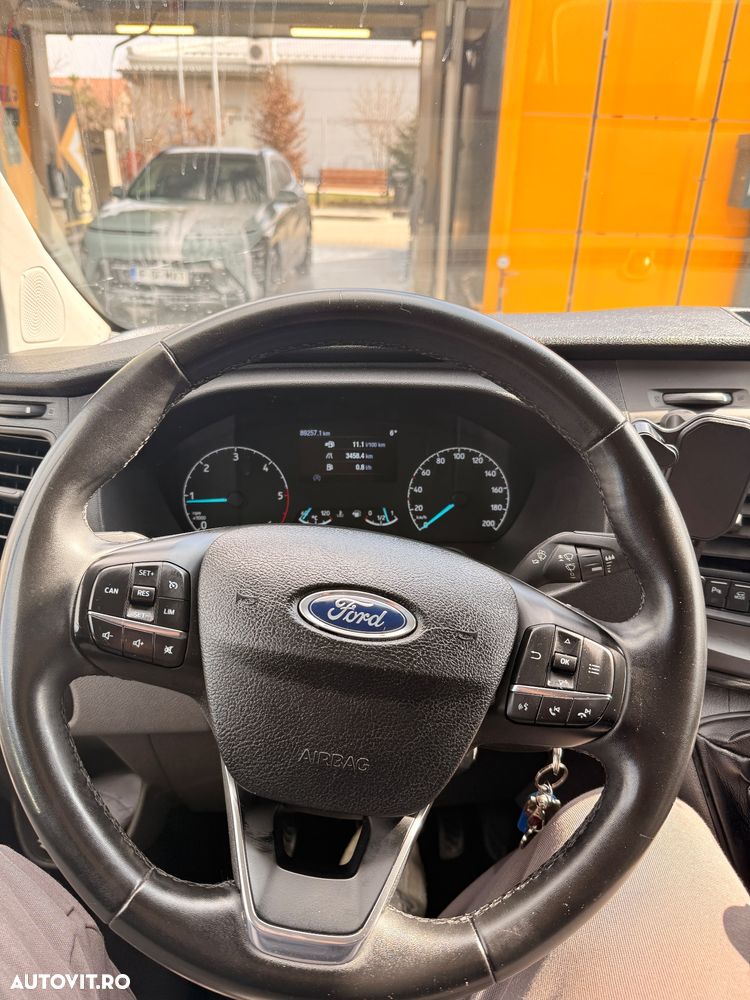 Ford Transit Custom - 10