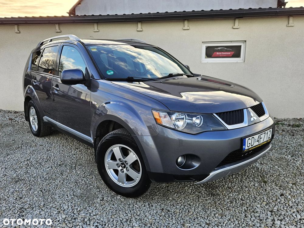 Mitsubishi Outlander - 4