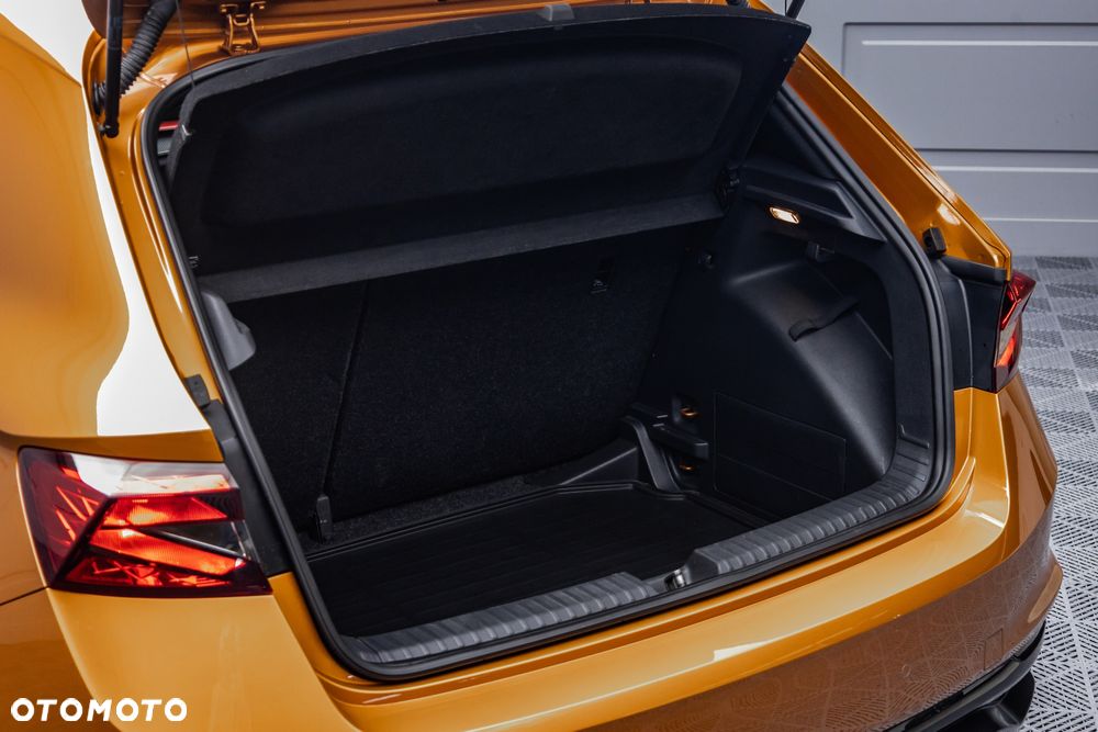 Skoda Fabia 1.0 TSI Monte Carlo DSG - 35