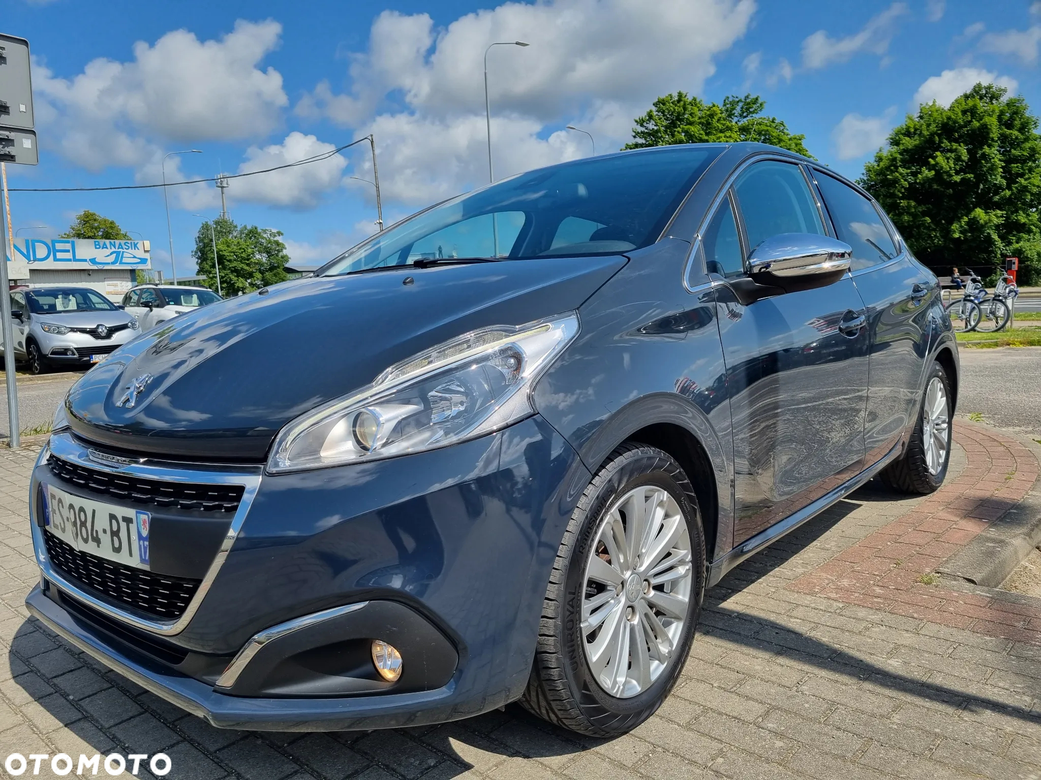 Peugeot 208 1.2 PureTech GPF Signature S&S - 3
