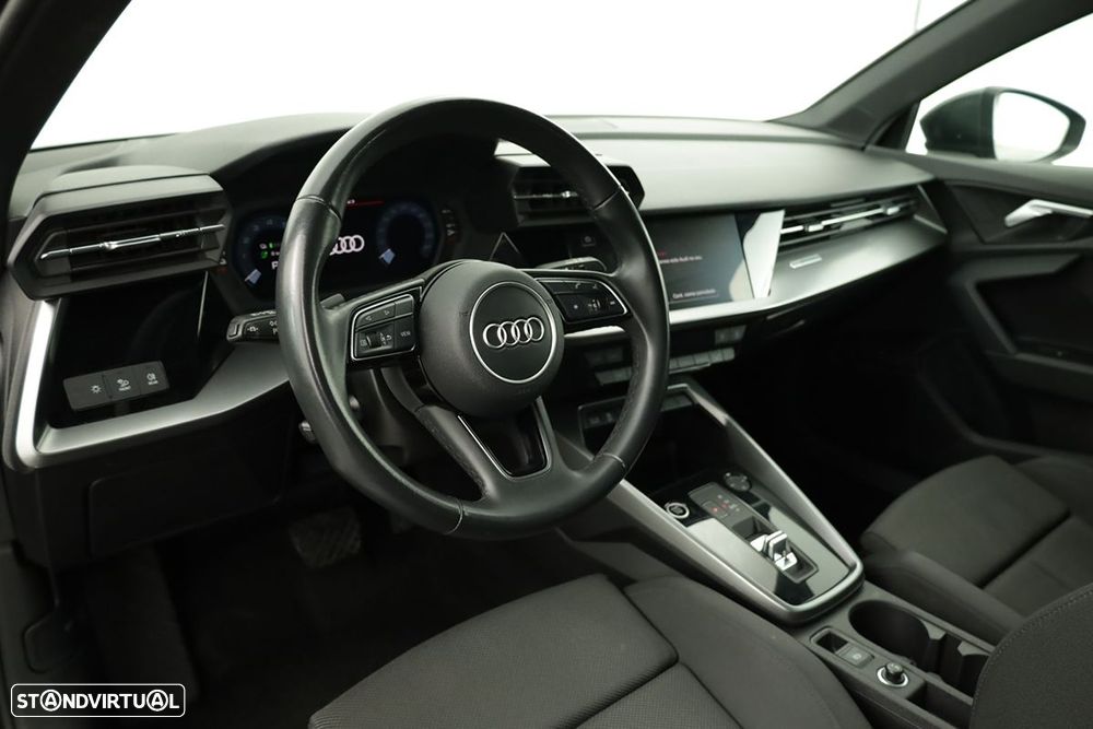 Audi A3 Sportback 45 TFSIe S line - 8