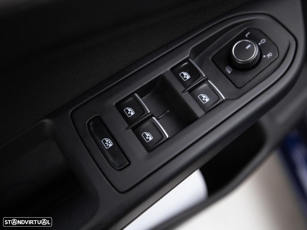 VW Golf 1.0 TSI Life - 14