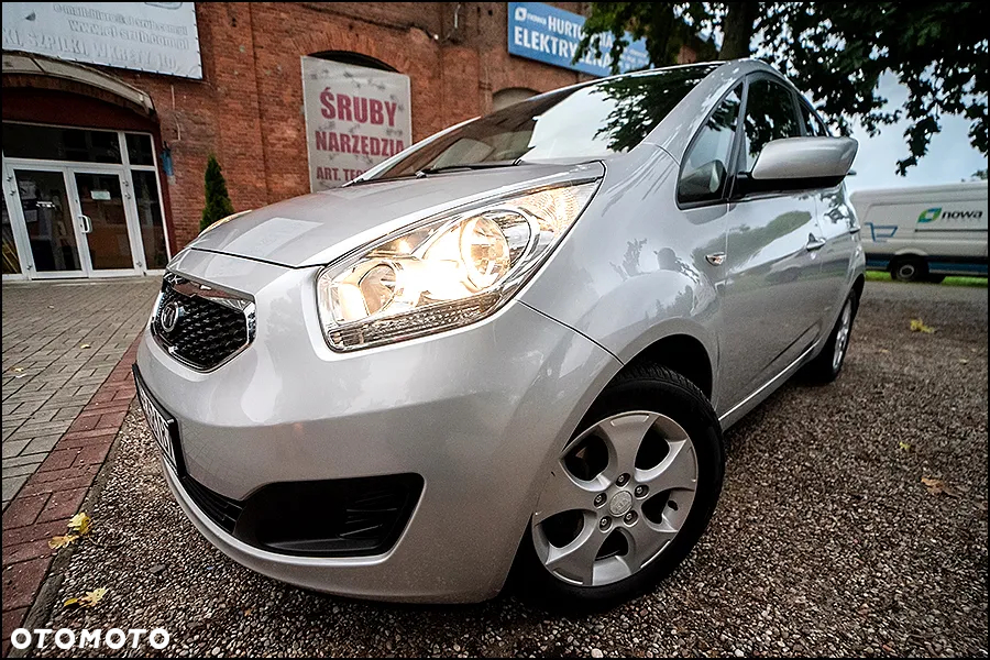 Kia Venga - 15