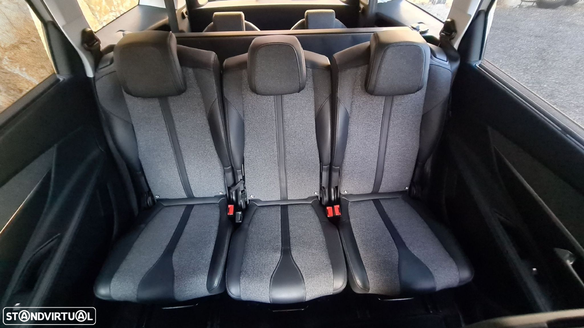 Peugeot 5008 1.6 BlueHDi Allure EAT6 - 42