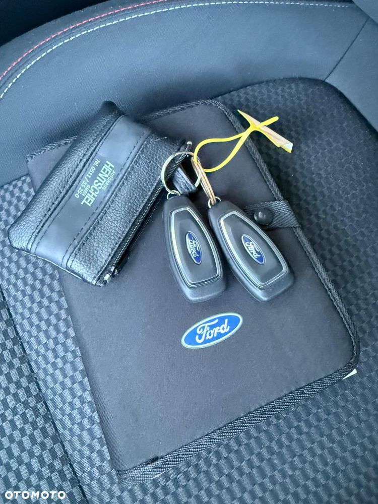 Ford Fiesta 1.0 EcoBoost S&S ST-LINE - 22