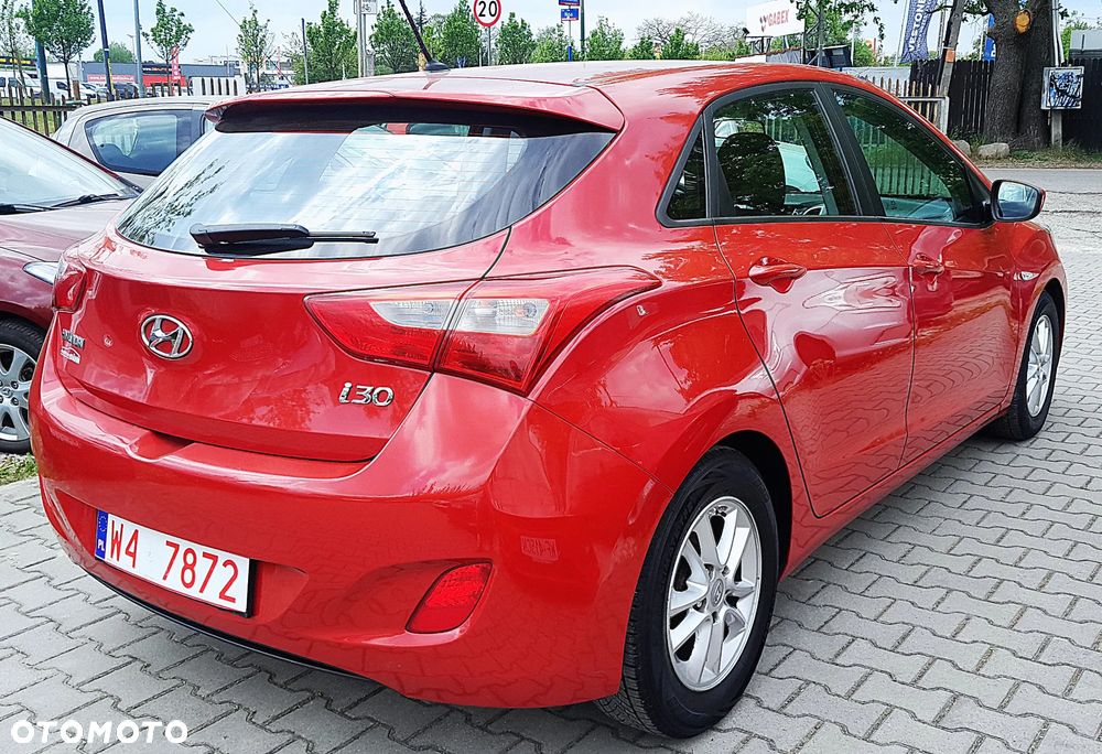 Hyundai i30 blue 1.4 Classic - 4