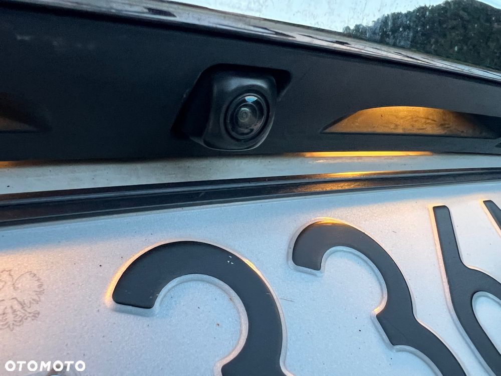 Toyota Corolla 1.8 Hybrid GPF Comfort - 24