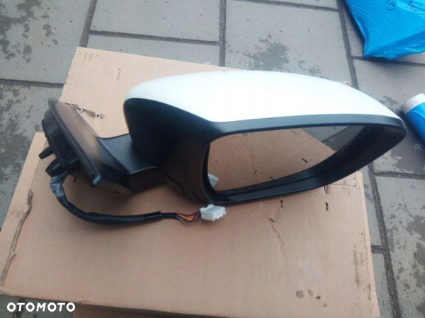 Nissan Qashqai J11 LUSTERKO ZEWNĘTRZNE PRAWE 13 PIN KPL. QAB ORYG.