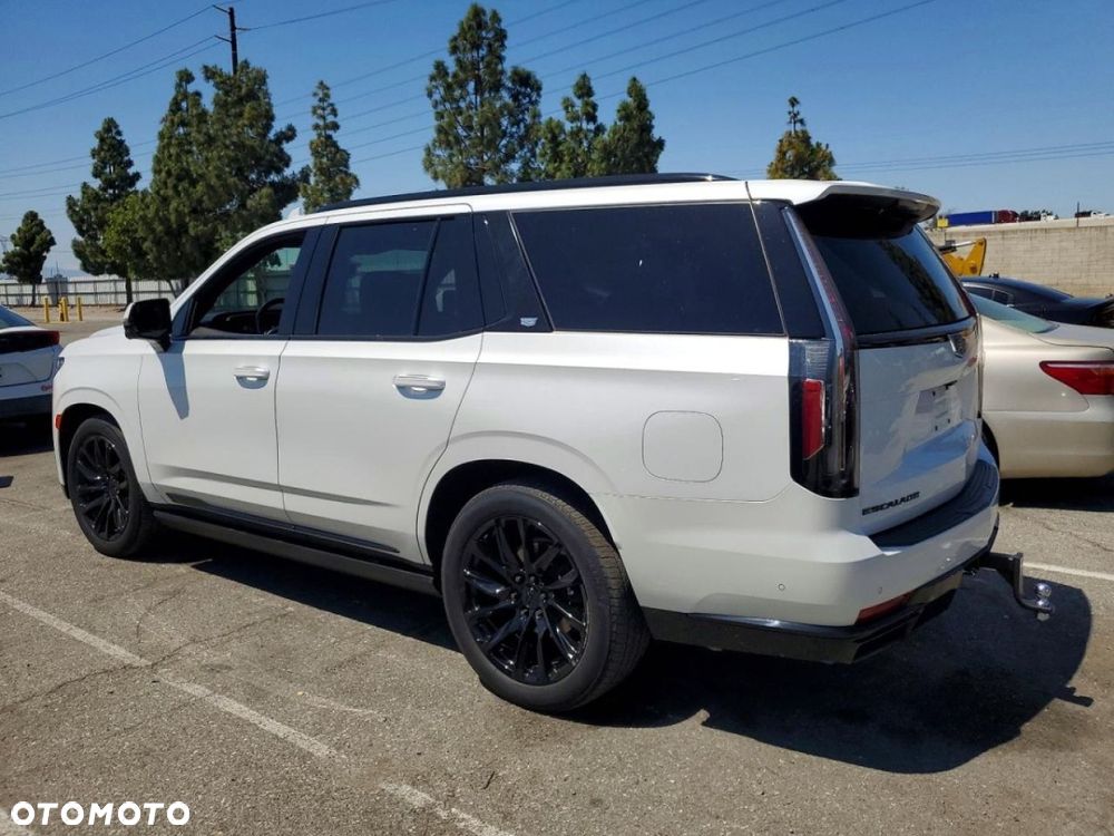 Cadillac Escalade - 6