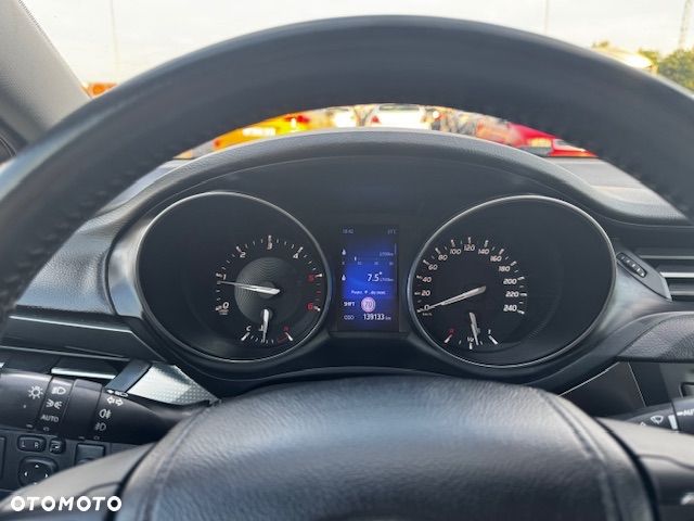 Toyota Avensis 2.0 D-4D Selection - 2