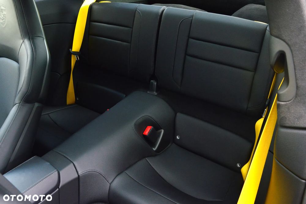 Porsche 911 Carrera S - 17