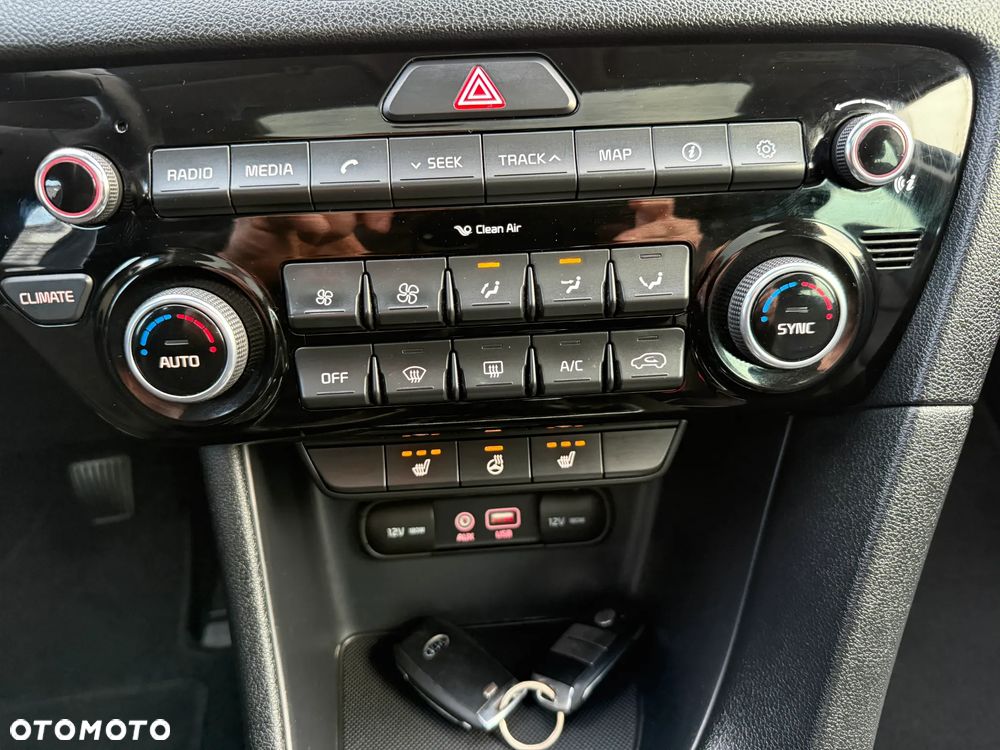 Kia Sportage 1.7 CRDI Business Line L 2WD - 28