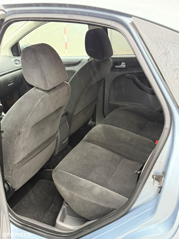 Ford Focus 1.6 Ti-VCT Ghia - 10